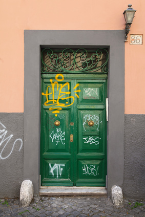Fassadenreinigung Graffitibeseitigung